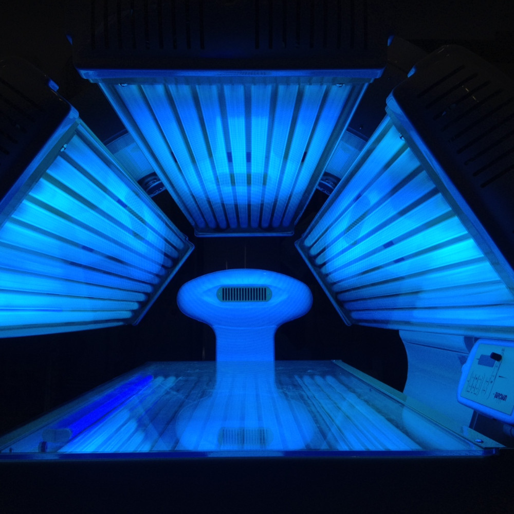 Aparat de Bronzare Light Body Plus 450 Presiune Joasă